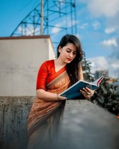 উৎসৱৰ বতৰত কিতাপ পঢ়াৰ আনন্দ (নিৰ্মালি মহন্ত)
