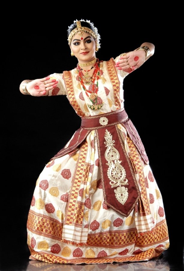সত্ৰীয়া নৃত্য আৰু কিছু অনুভৱ (ৰঞ্জুমণি মহন্ত)