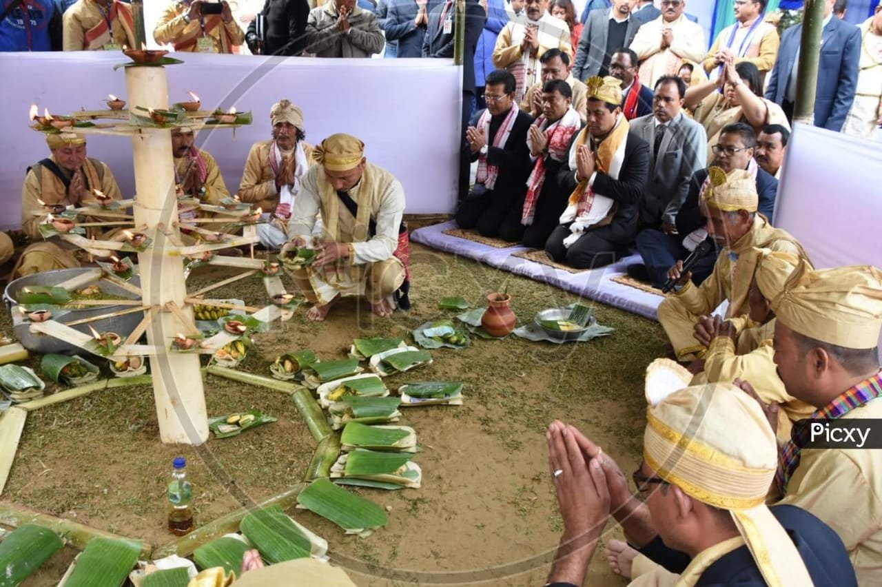 মে-ডাম-মে-ফী