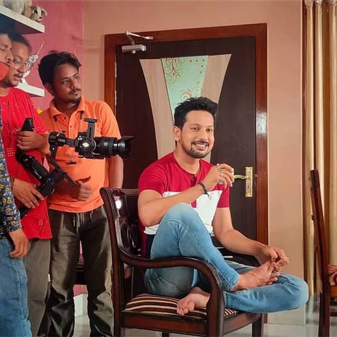 অভিনয় জগতৰ নতুন মুখ নয়নজ্যোতি (নয়নী বৰগোহাঁই)