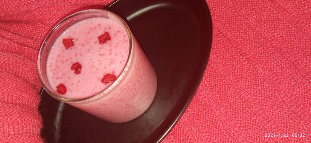 ষ্ট্ৰবেৰীৰ পায়স (স্মৃতিৰূপী খাউণ্ড)