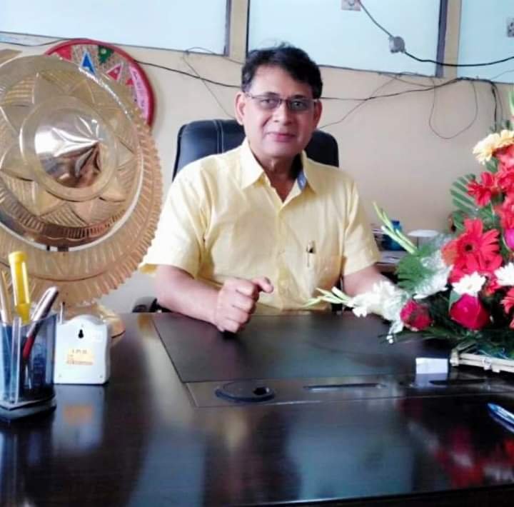 অসমীয়া শ্ৰে ছবিৰ ৰজতকমল বঁটা চন্দ্ৰ মুদৈৰ ৰণুৱালৈ (নিমানন্দ দাস)