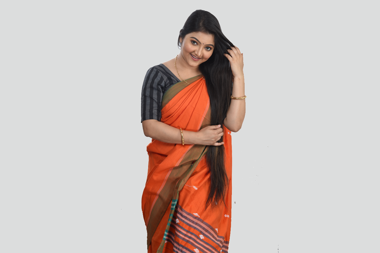 কেশ বা চুলিৰ সঠিক পৰিচৰ্যা ( কৰৱী বৰ্মন কলিতা )